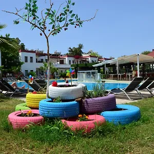 Club Cherry & Family Hotel